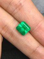 High-quality 2.22ct Natural Colombian Vivid Green Emerald