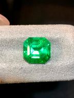 High-quality 3.79ct Natural Colombian Vivid Green Emerald
