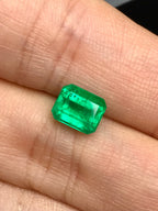High-quality 1.53ct Natural Colombian Vivid Green Emerald